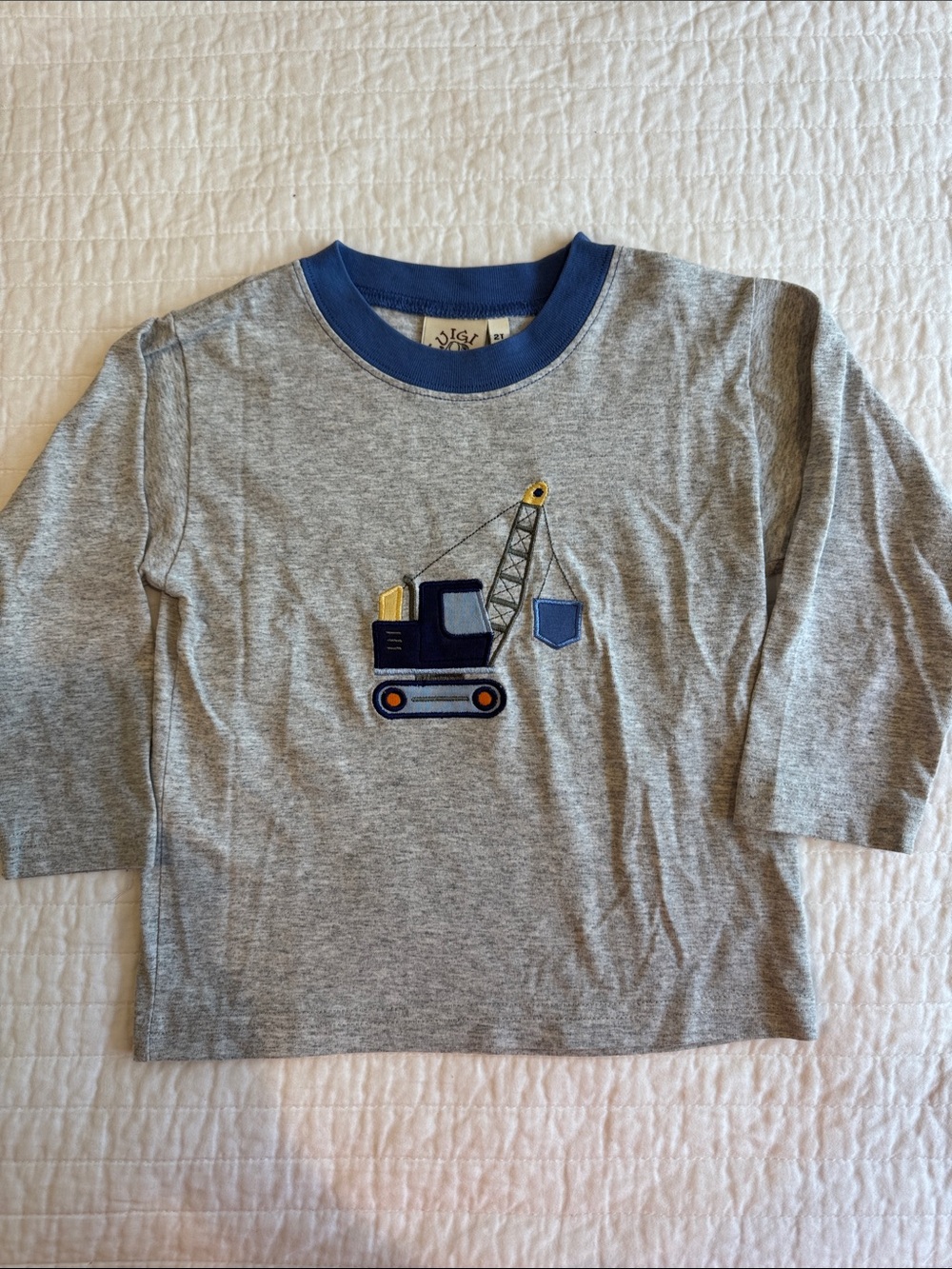 Gray Long-Sleeve Crane Applique Tee
